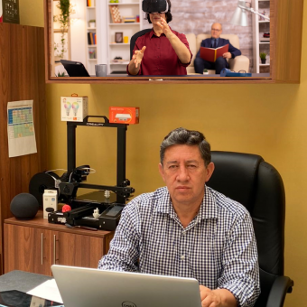 Profile picture for user Gustavo Eduardo Fernández Villacres